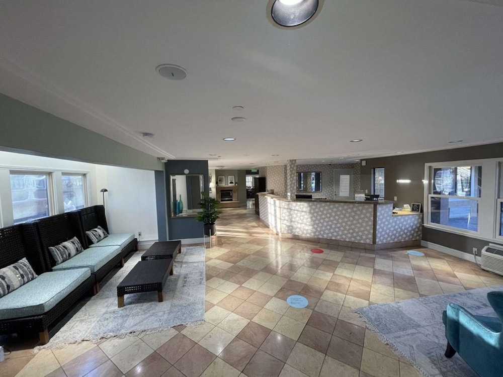 Surestay Plus Hotel By Best Western Mountain View 15/70