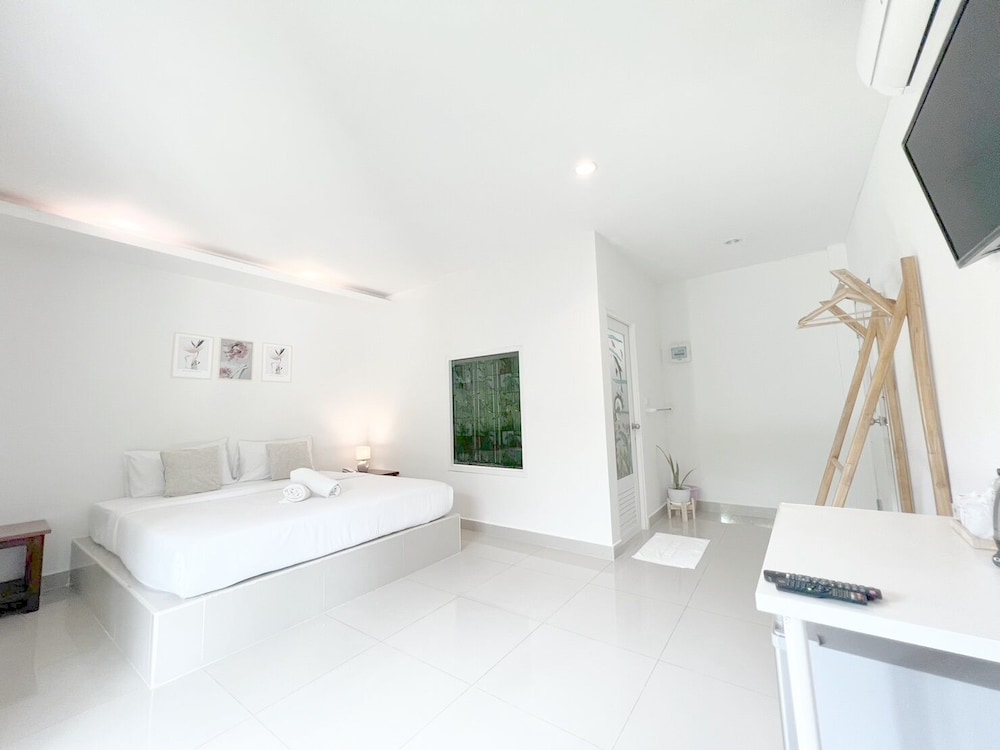 On Green Resort 50/50