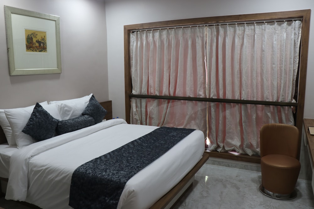 Nest Beacon Hotel Daman 23/33
