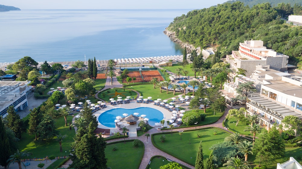 Iberostar Waves Bellevue 5/74