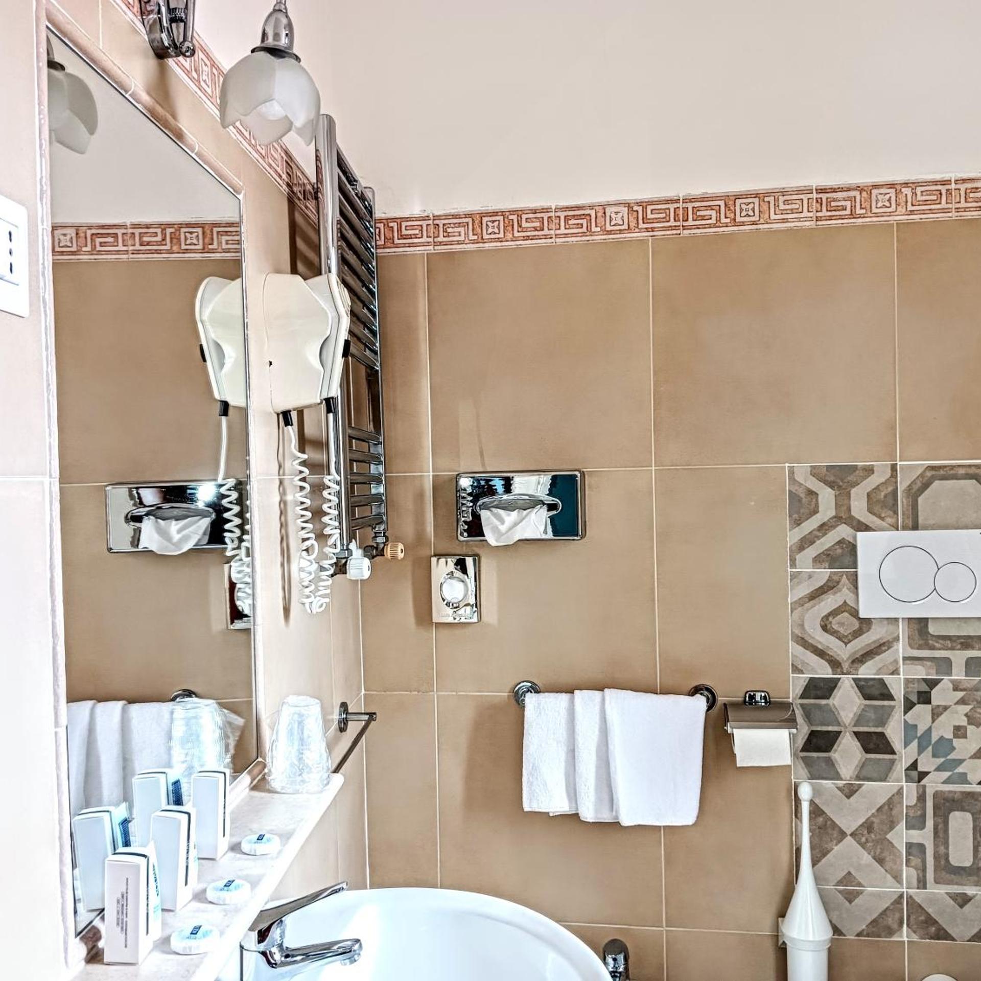 غرفة كلاسيكية ثلاثية، Hotel Riviera Fiumicino 8/8