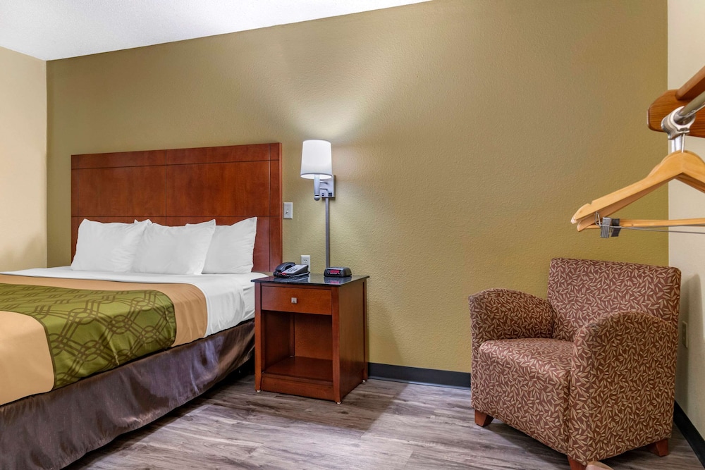 Coratel Inn & Suites by Jasper River Falls 30/60