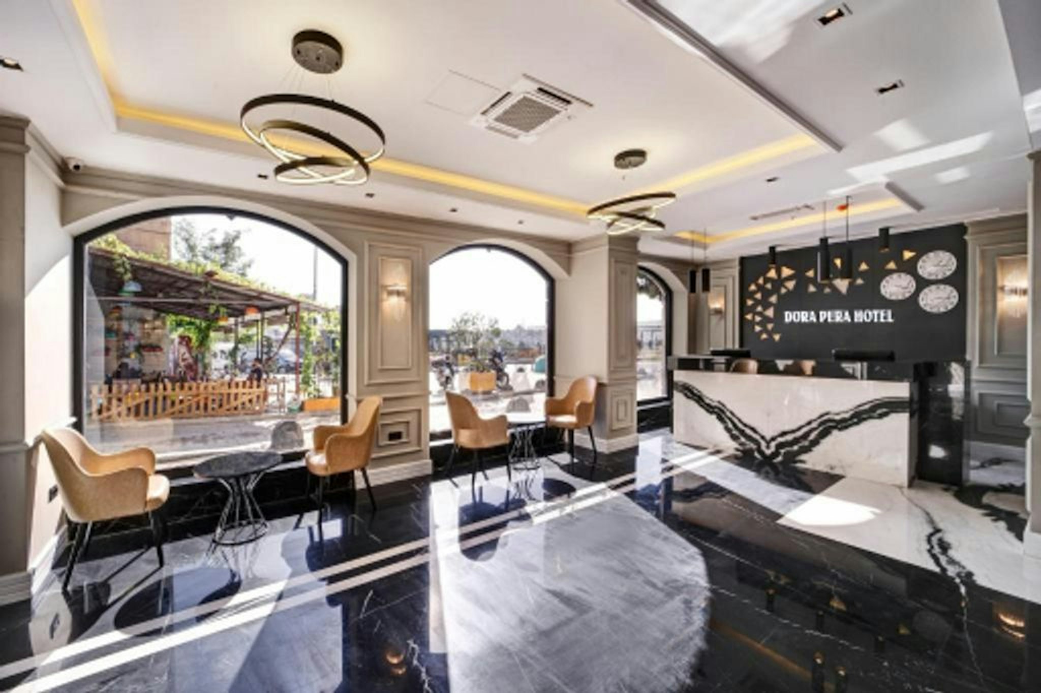 Dora Pera Hotel 47/63