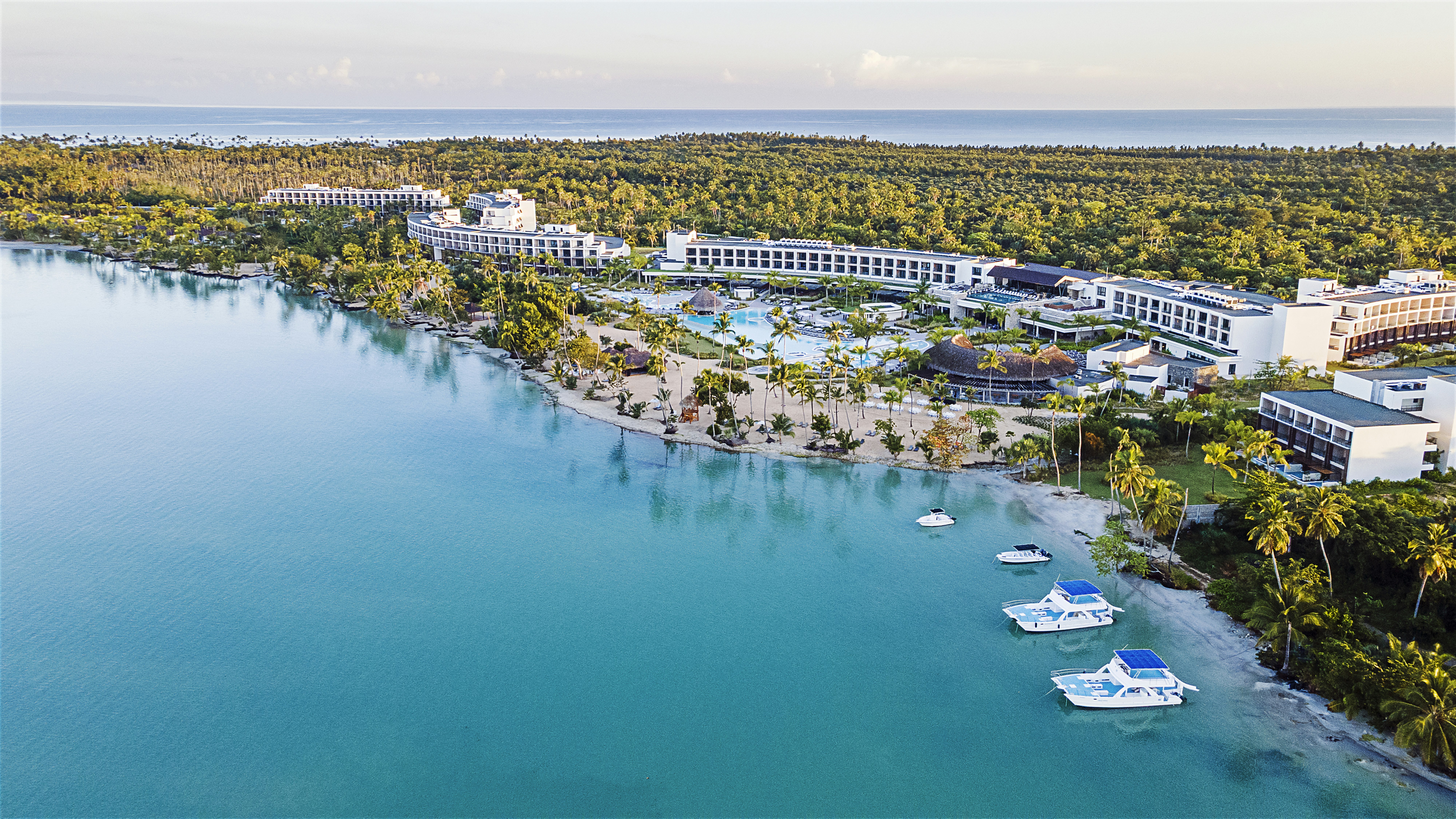 Zemi Miches Punta Cana All-Inclusive Resort, Curio by Hilton 67/69