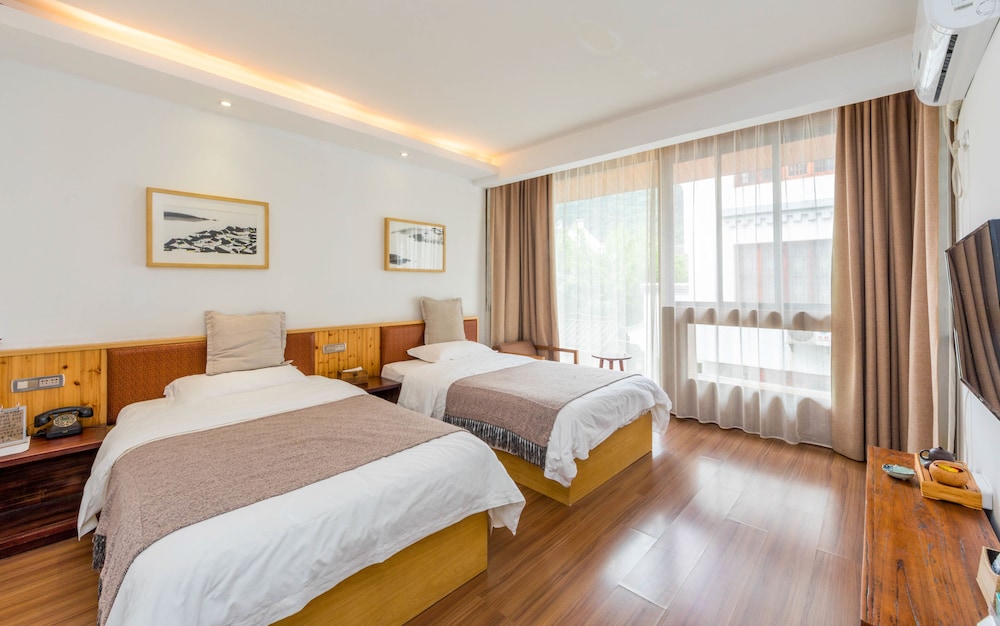 Shui Yun Ju Hotel Resort 12/49