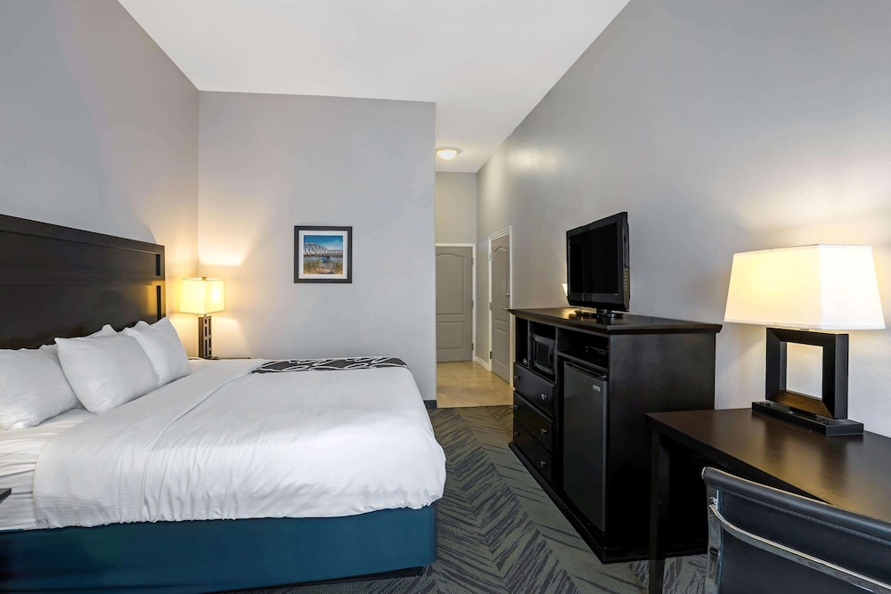 La Quinta Inn & Suites by Wyndham-Brookshire-West Katy 15/39