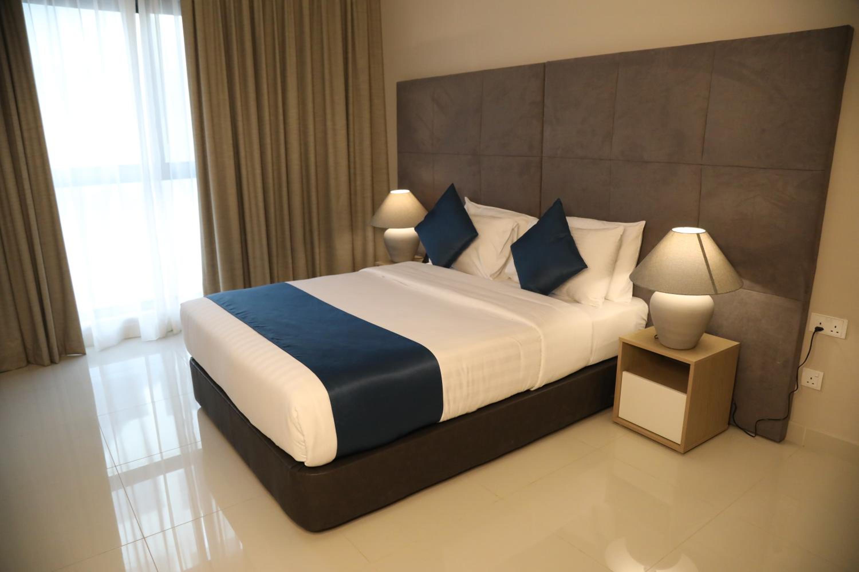 غرفة ديلوكس بسرير مزدوج، The Jewel Hotel 2/7