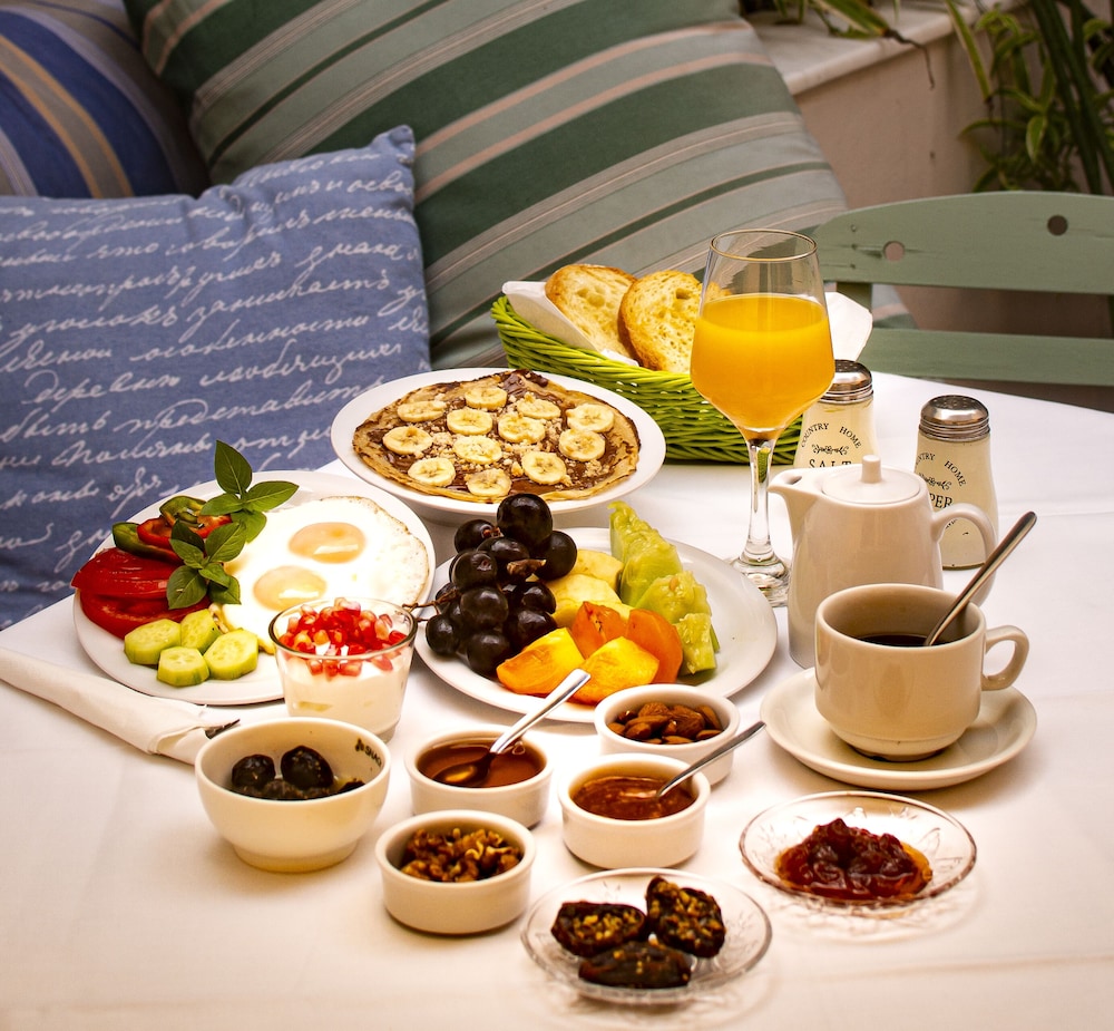 Efchi Suites 1904 27/39