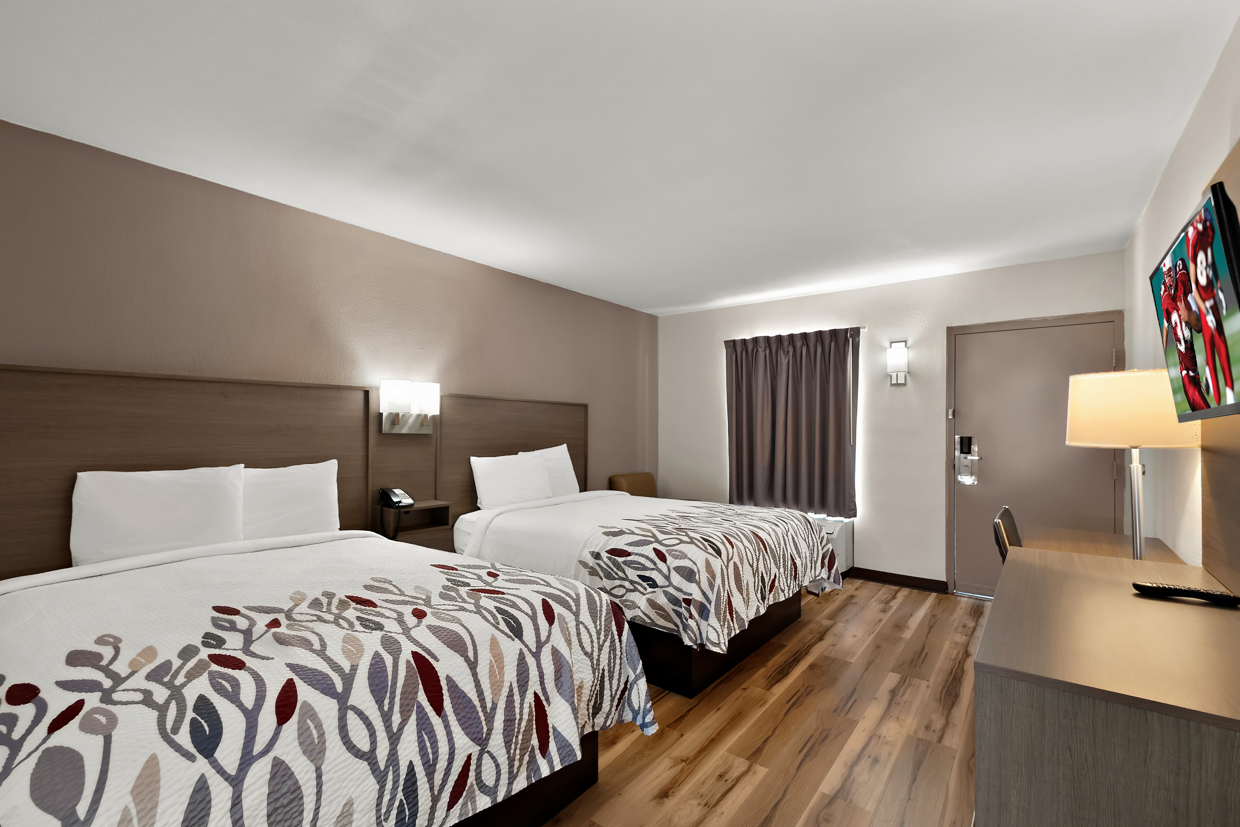 غرفة ديلوكس بسريرين كوين، Red Roof Inn Winchester, VA 4/9