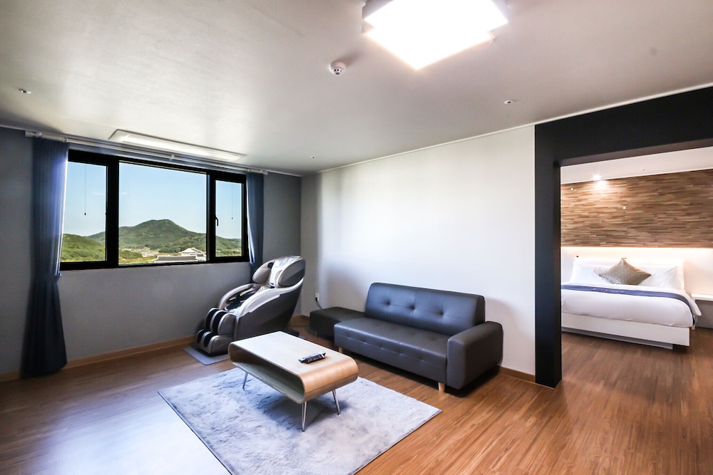 Andong Cm Park Hotel 24/44