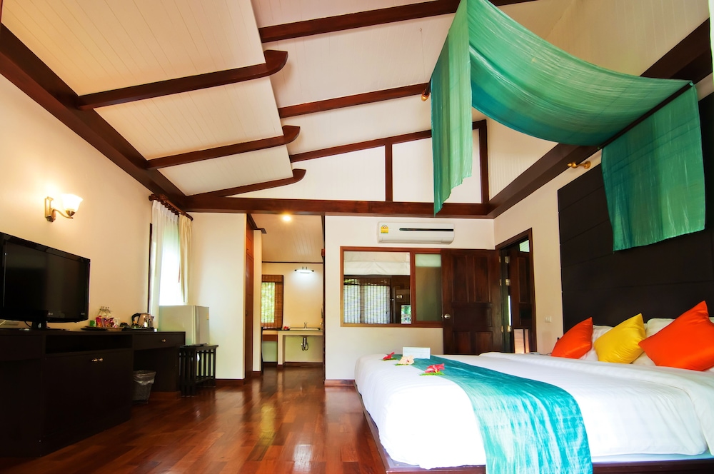 Aonang Phu Petra Resort 23/75