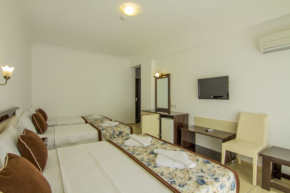 Belcekum Beach Hotel 10/44