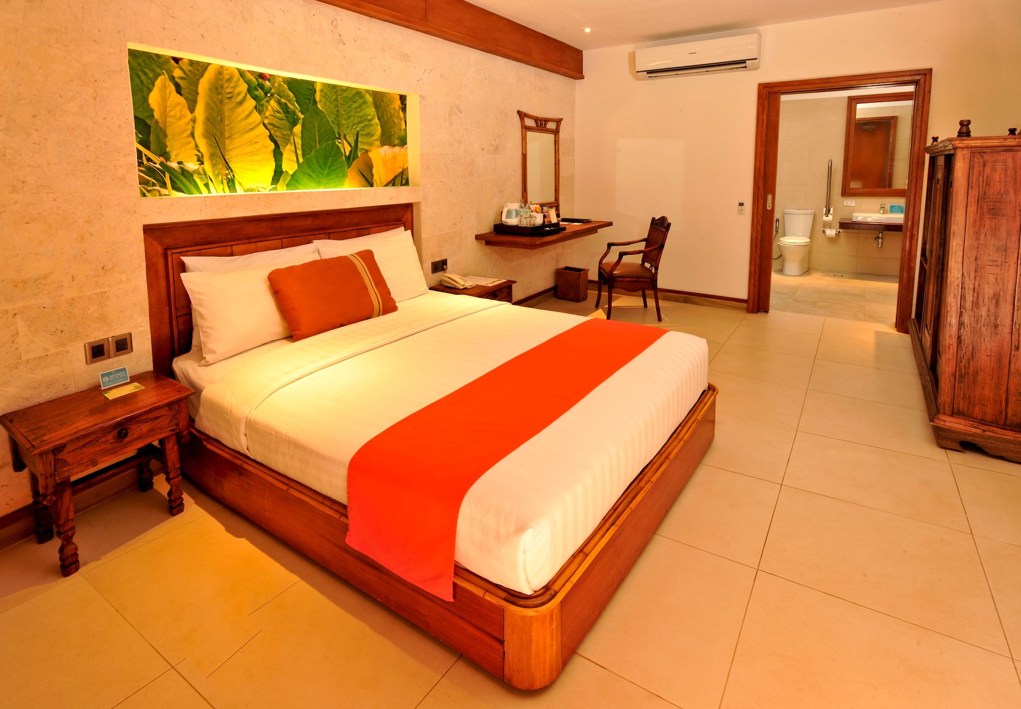 Deluxe, 1 Double and 1 Single Bed, Pool Side