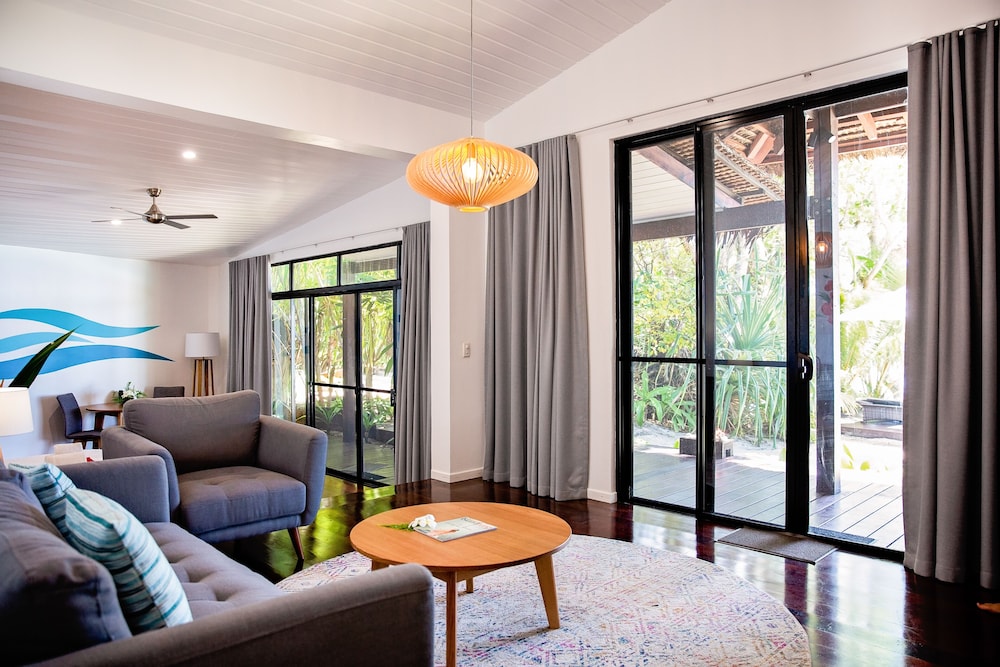 Barrier Beach Resort - Adults Only 24/50