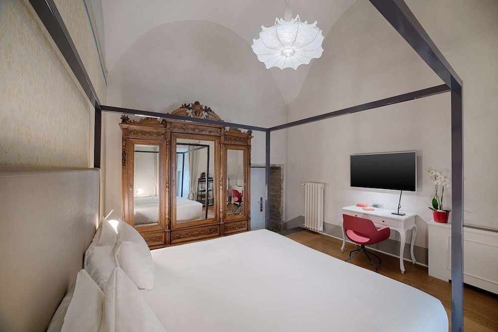 NH Collection Firenze Porta Rossa 19/48