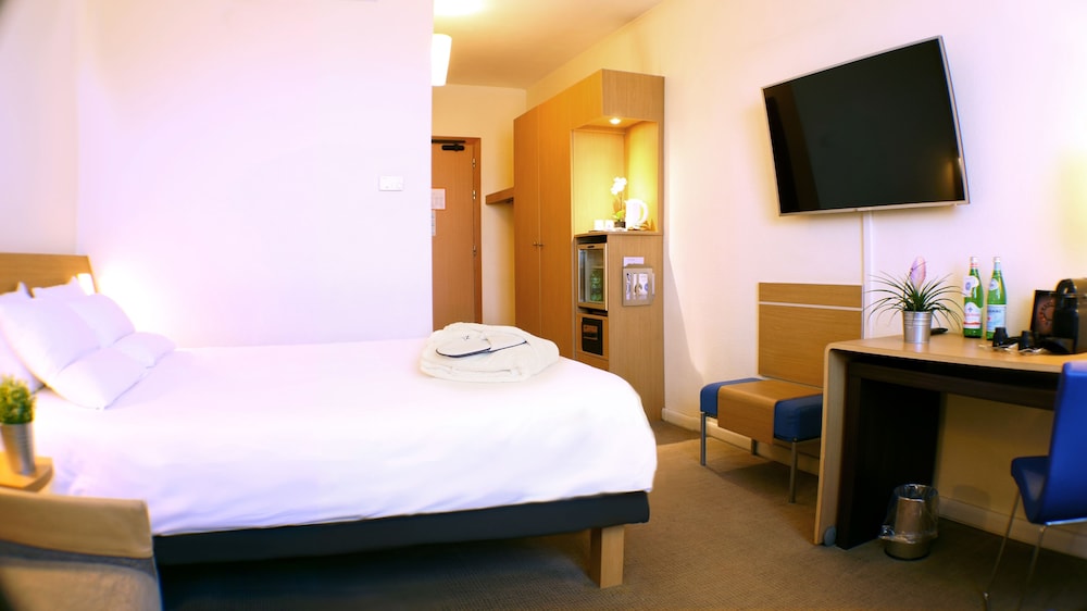 Novotel Roma Est 26/77