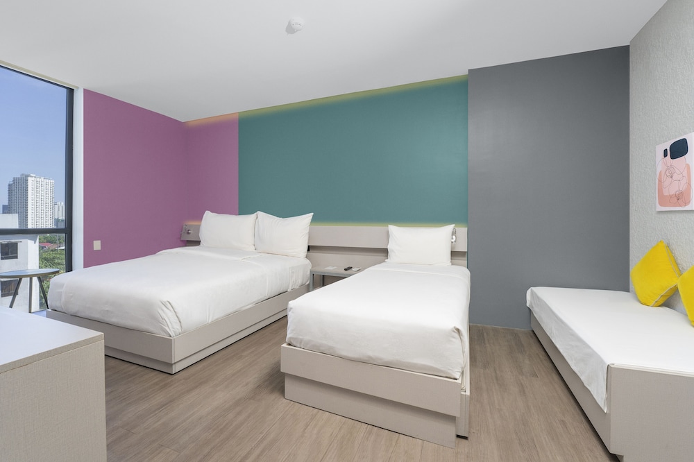 Yello Hotel 16/45