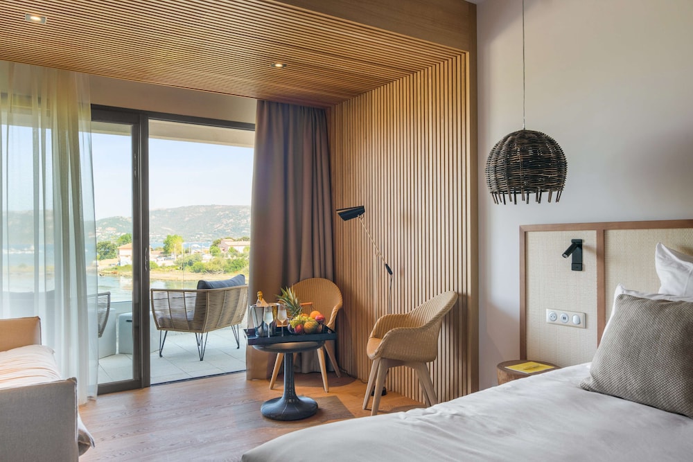 Golden Tulip Porto Vecchio 21/81