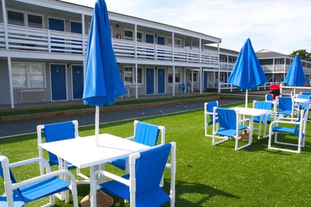 Cape Cod Family Resort 21/24