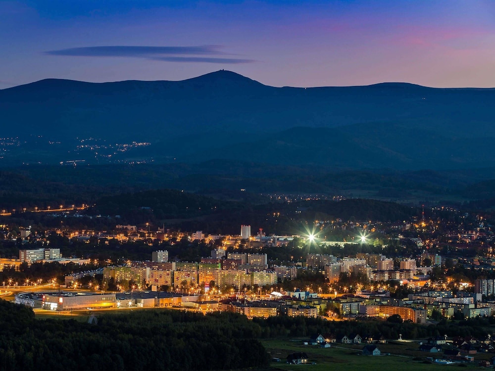 MERCURE JELENIA GORA 44/50
