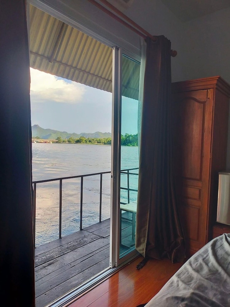 Tara Raft Kanchanaburi 25/50