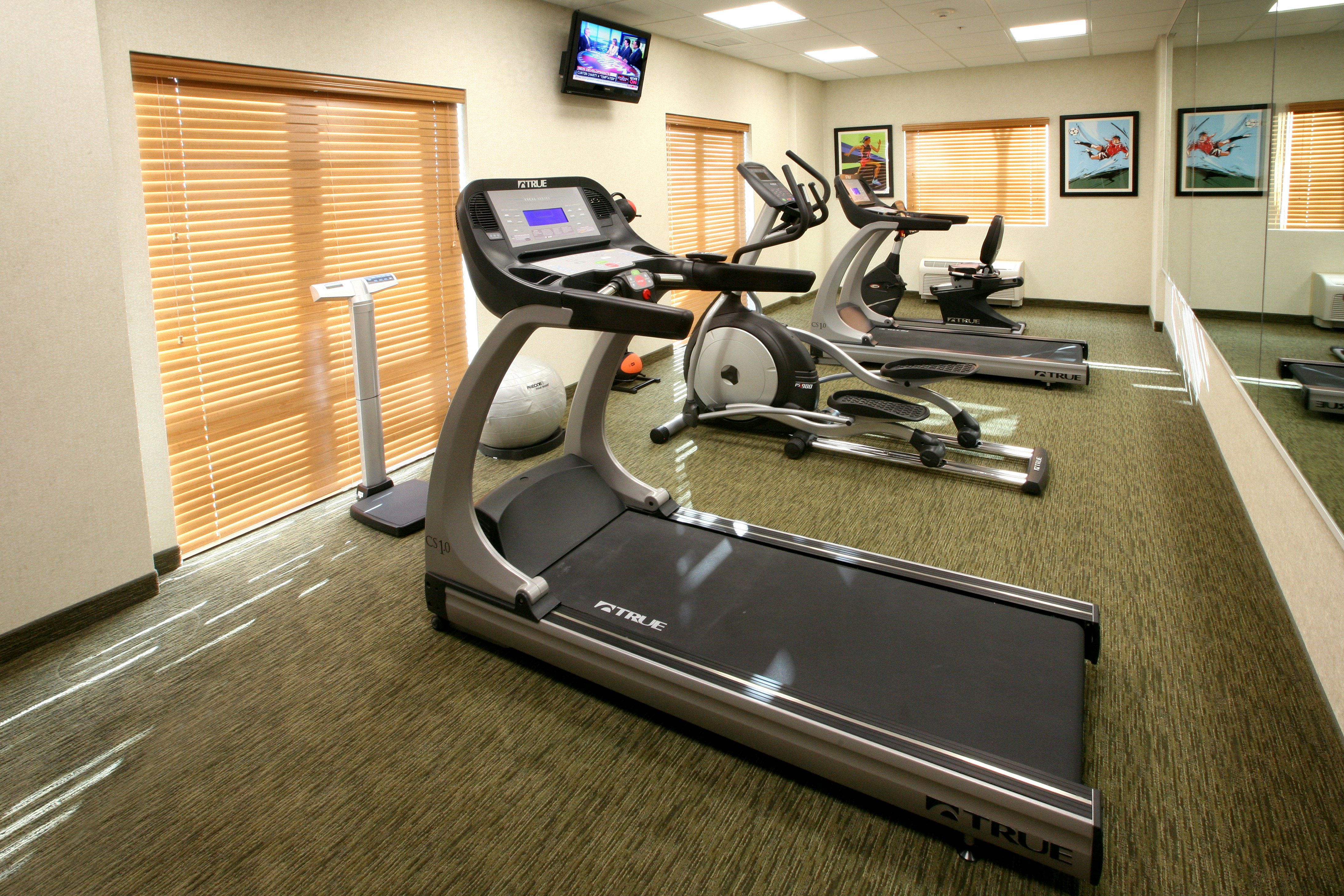 Holiday Inn Express And Suites Monterrey Aeropuerto 44/78