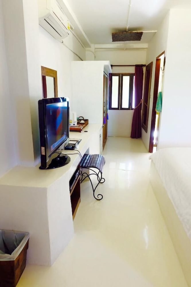 Riad Hua Hin Hotel 16/28