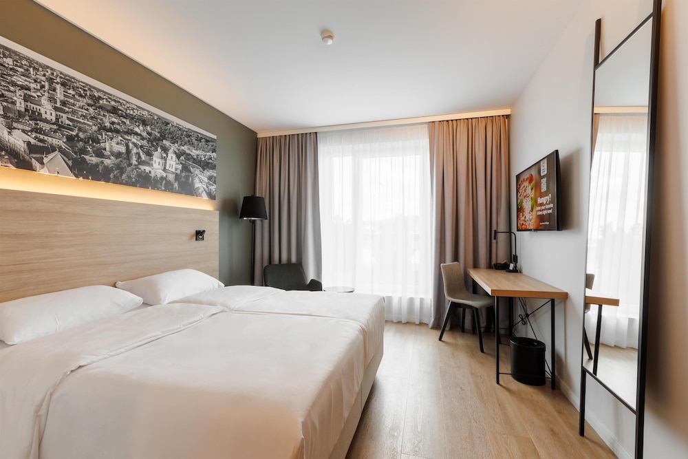 Park Inn by Radisson Vilnius Airport Hotel & Conference Centre 18/72