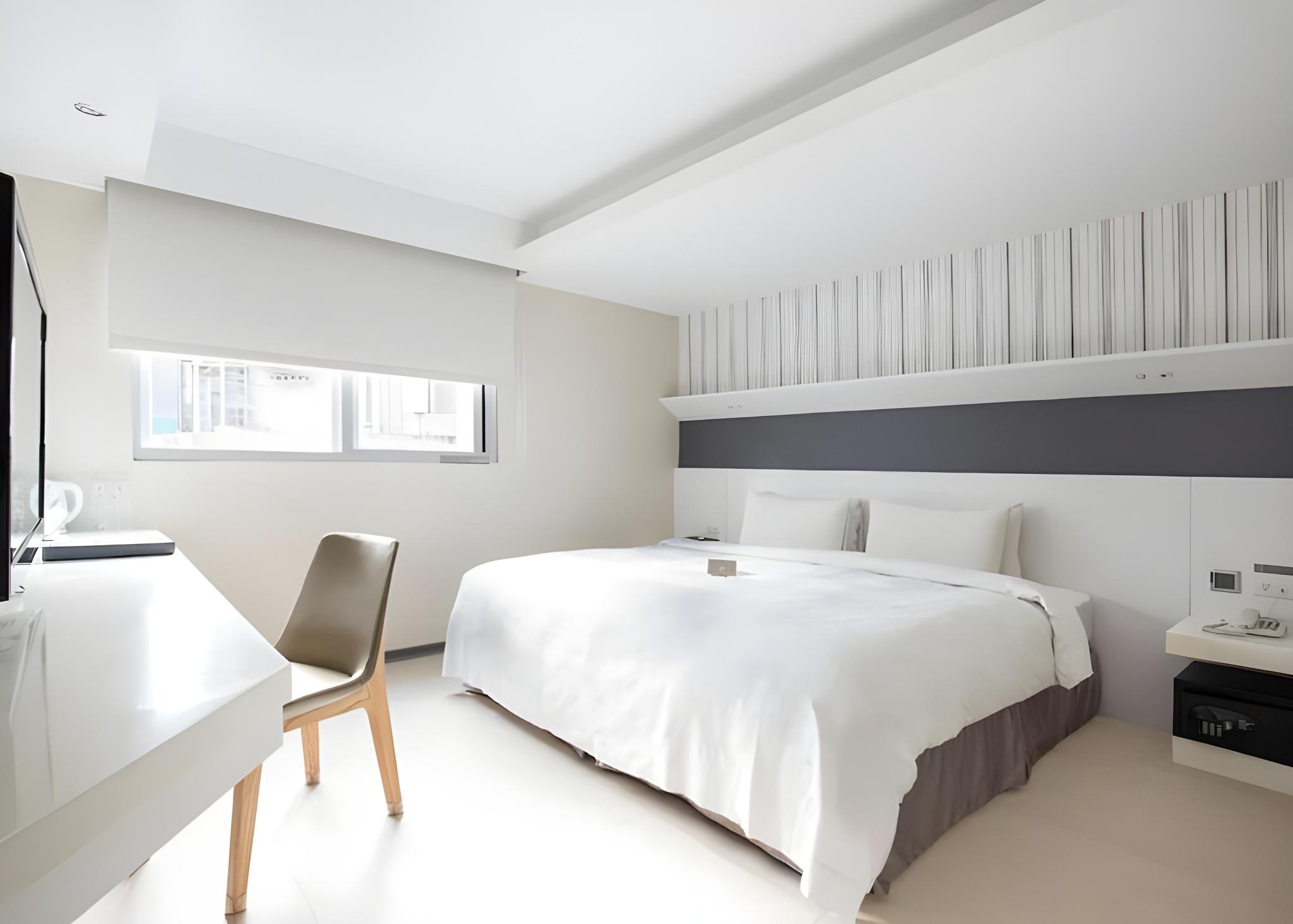 Elite Room