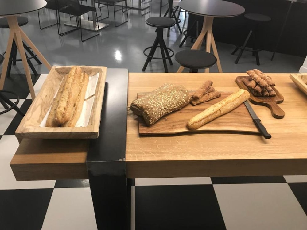 Enzo Hotels Trappes by Kyriad Direct 26/50