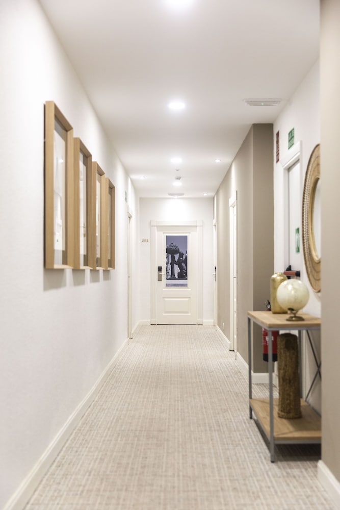 Hotel Aa Serrano By Silken 35/52