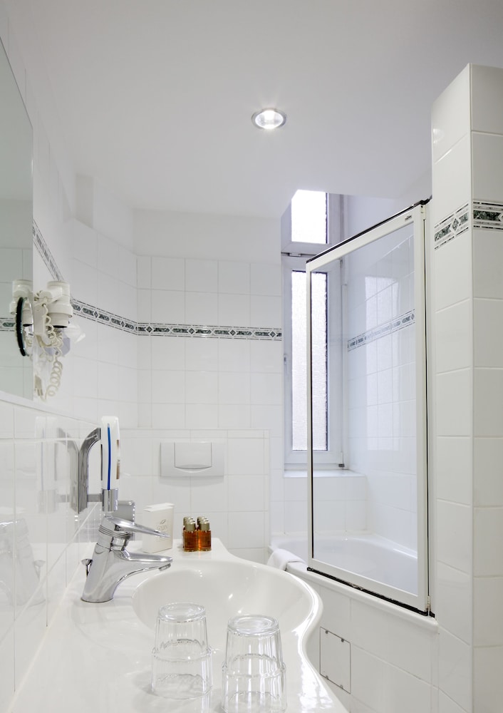 Centro National Frankfurt, Trademark Collection by Wyndham 33/34
