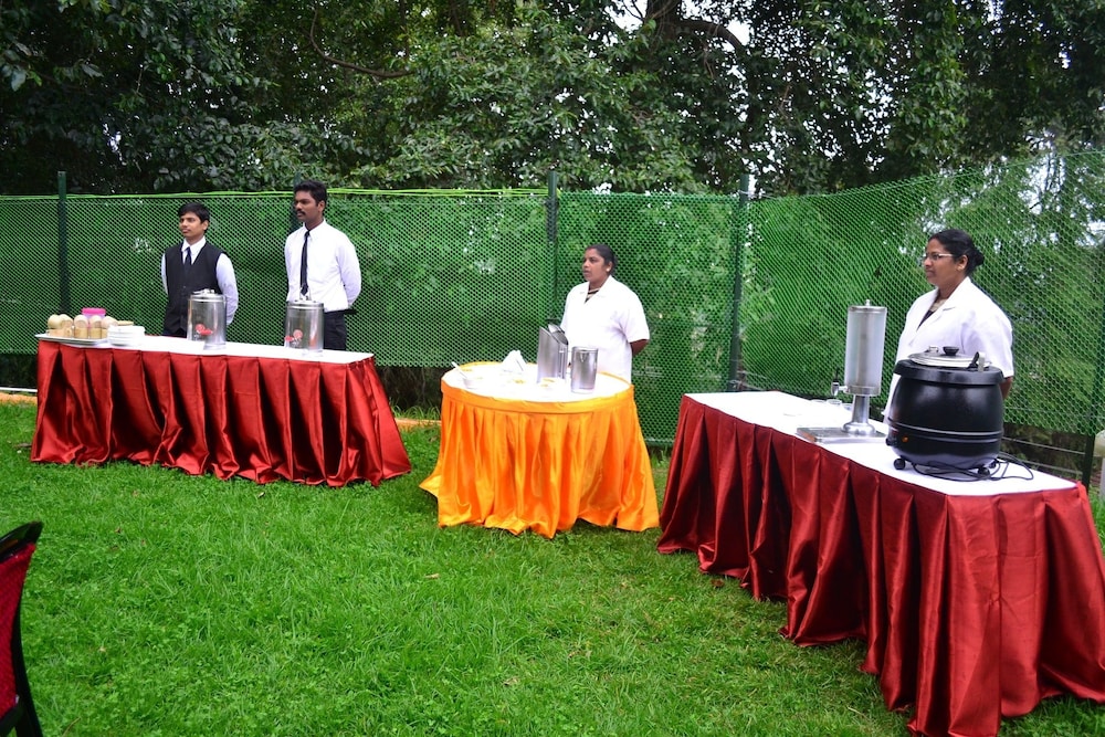 Kodai Sunshine Hotel 28/30