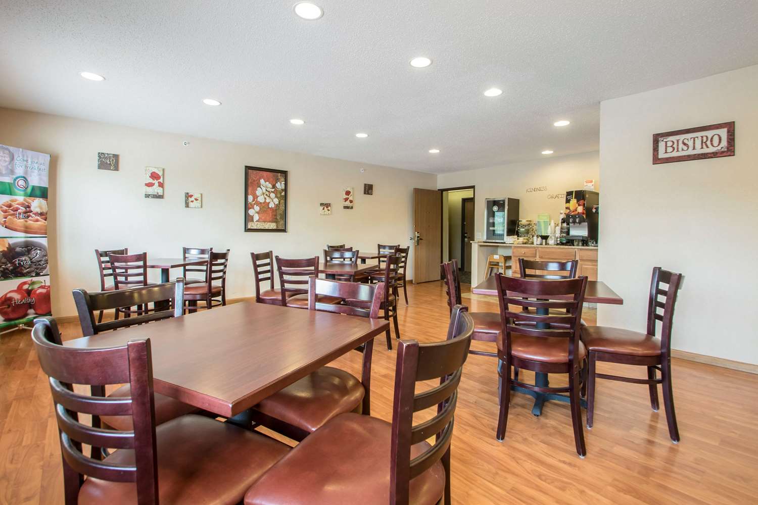 Quality Inn & Suites Sun Prairie Madison East 23/32