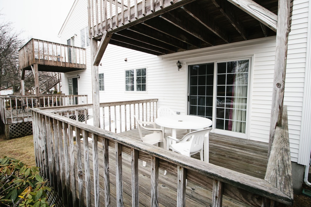 The Taber Inne Suites 9/55