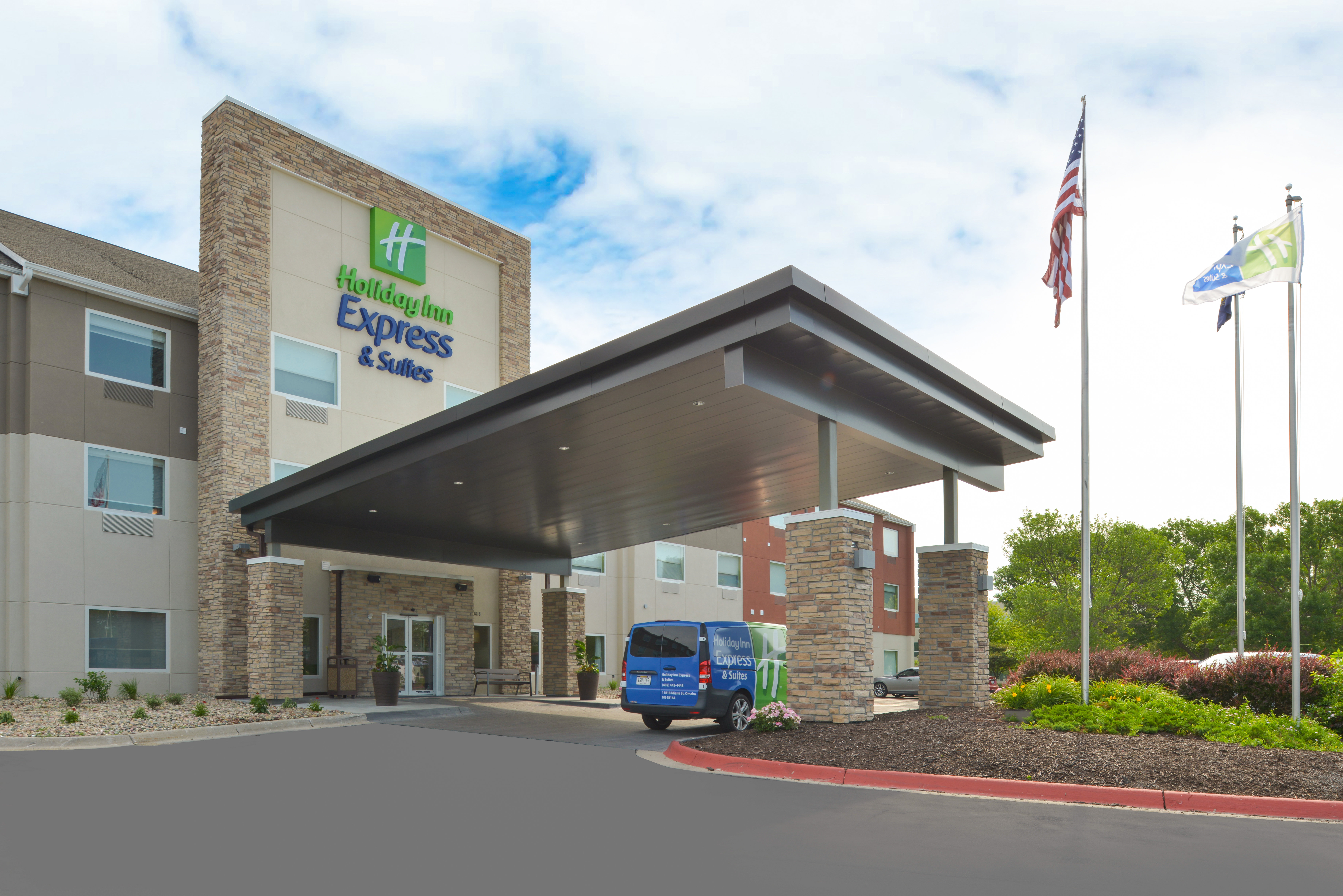 Holiday Inn Express And Suites Omaha 120th And Maple 53/56