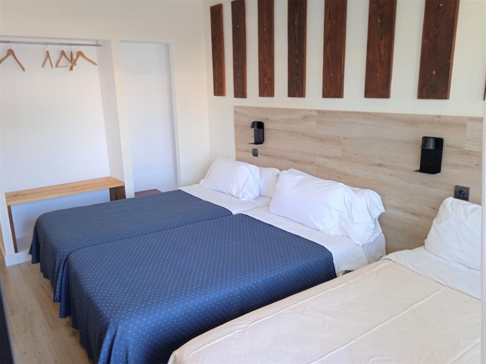 Hotel 153 15/71