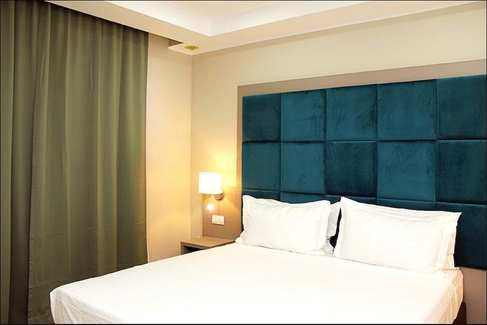 Le Pacha Hotel 11/50