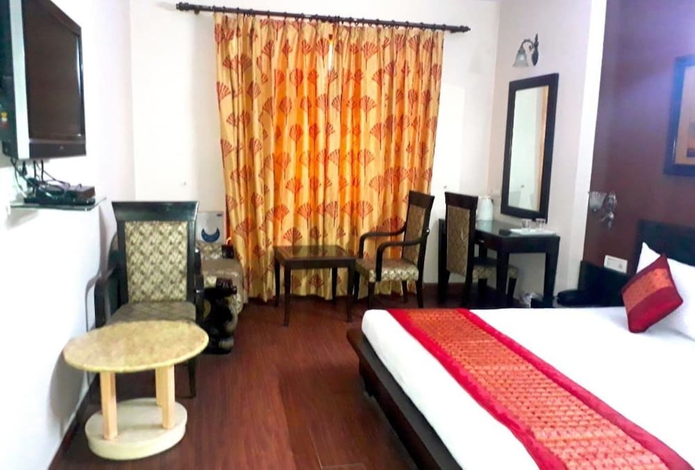 Oyo Rooms 760 Karol Bagh Metro Station 18/50