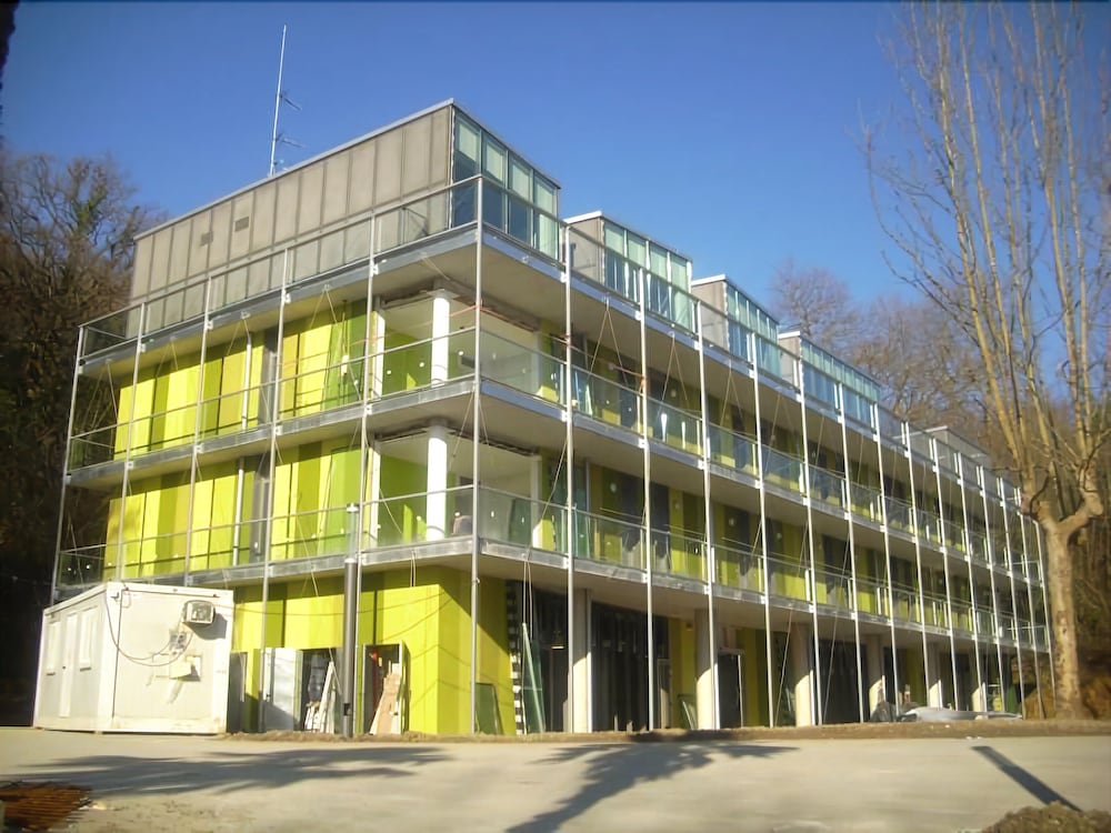 Green Nest Hostel Uba Aterpetxea 8/66
