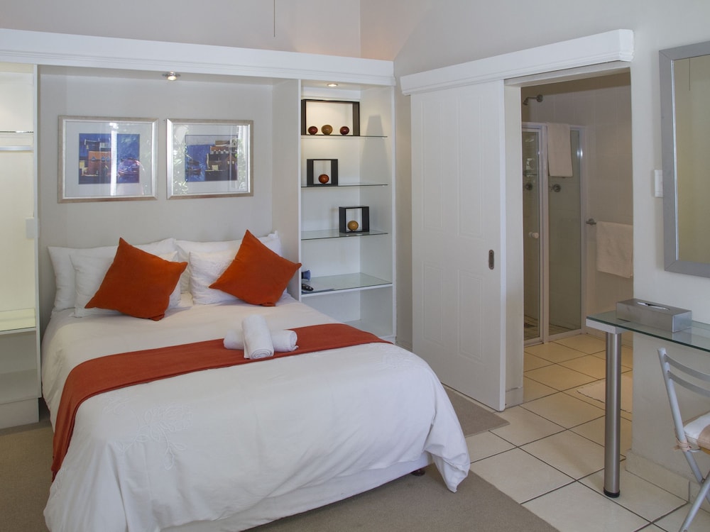 Conifer Beach House 3/35