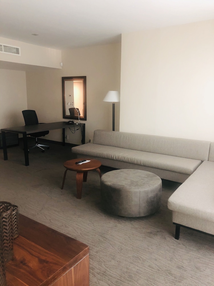 Wyndham Monterrey Ambassador Centro 25/50