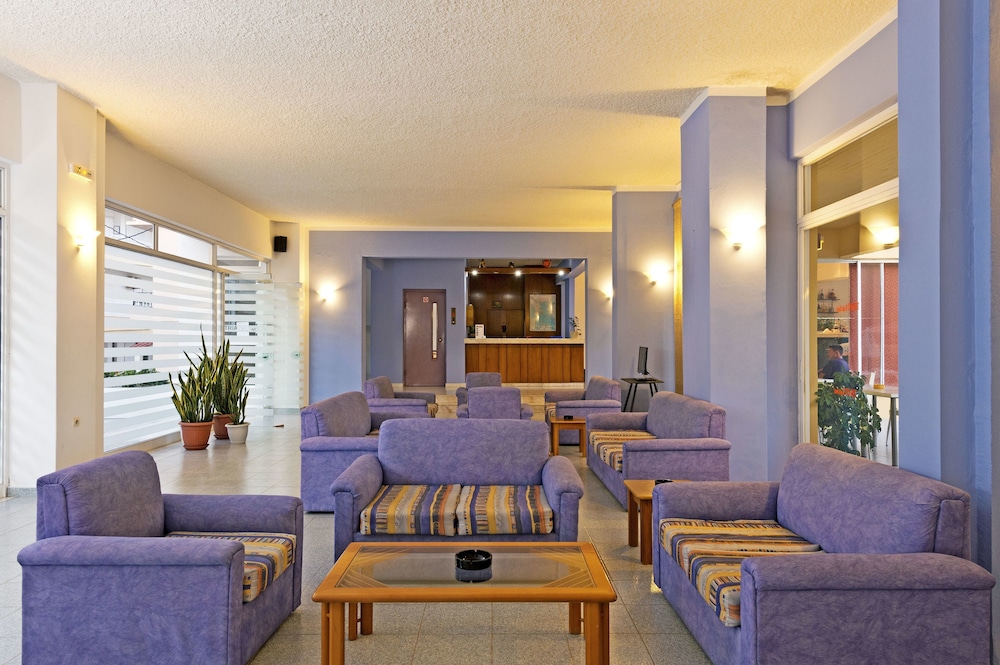 Trianta Hotel Apartments 17/33