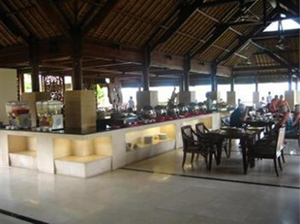 Grand Balisani Suites Hotel 50/71