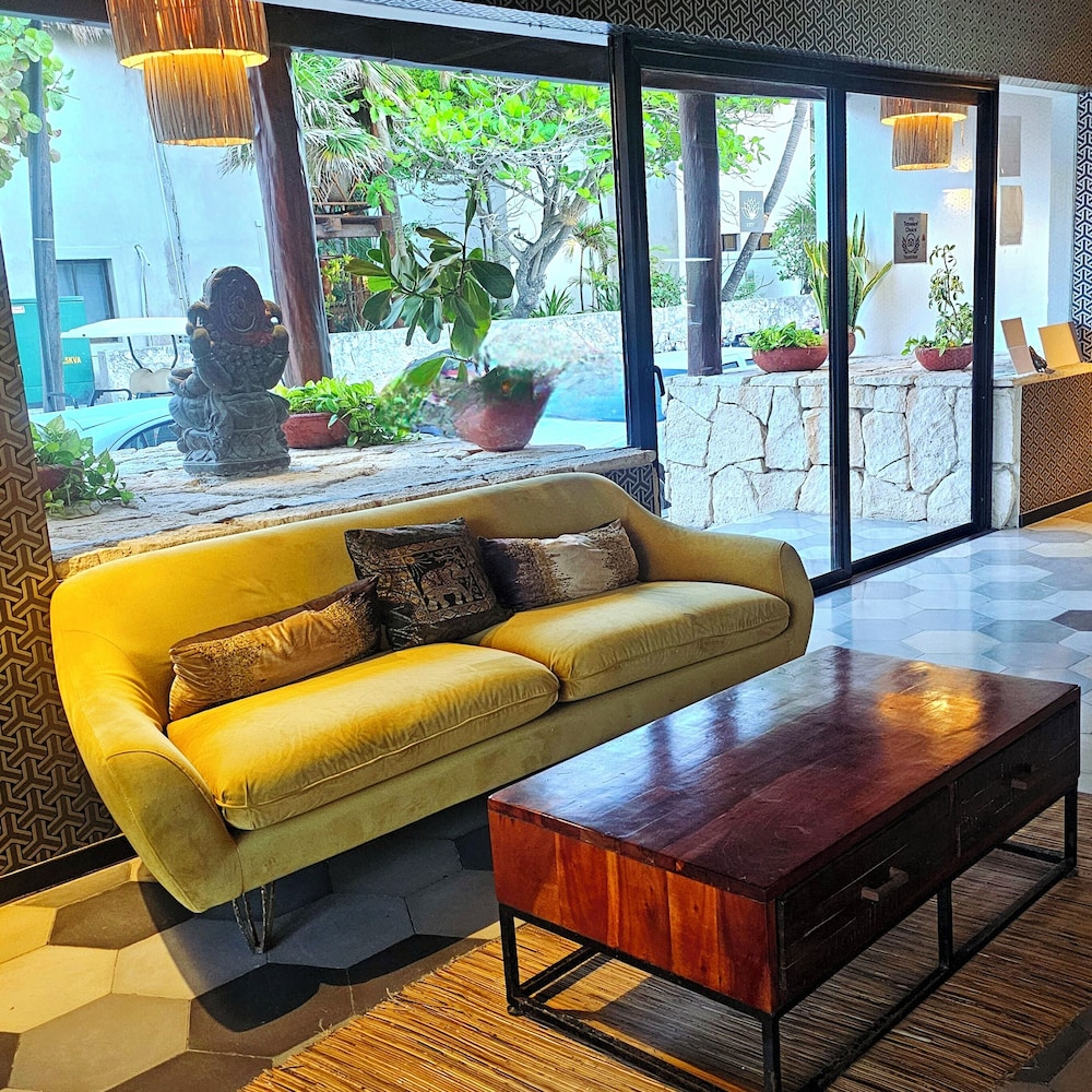 Lotus Beach Hotel 25/49