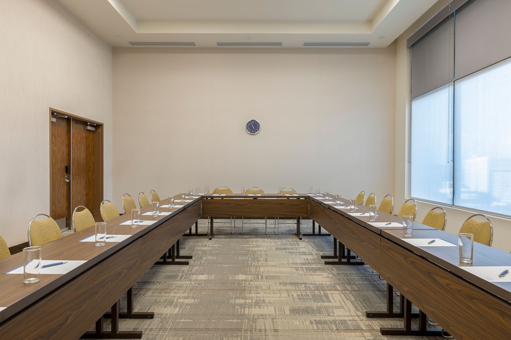 Four Points by Sheraton Monterrey Airport 12/27