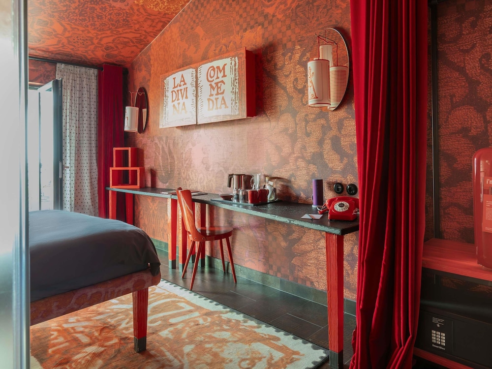 25hours Hotel Piazza San Paolino 11/60