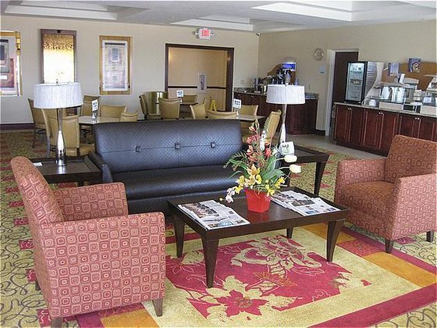 Holiday Inn Express Orlando South Davenport 44/70