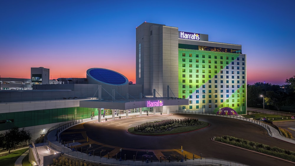 Harrah's Council Bluffs - A Caesars Rewards Destination 3/54