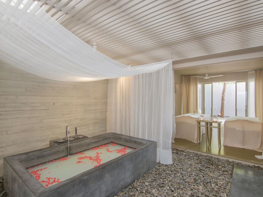Sala Phuket Mai Khao Beach Resort 23/50
